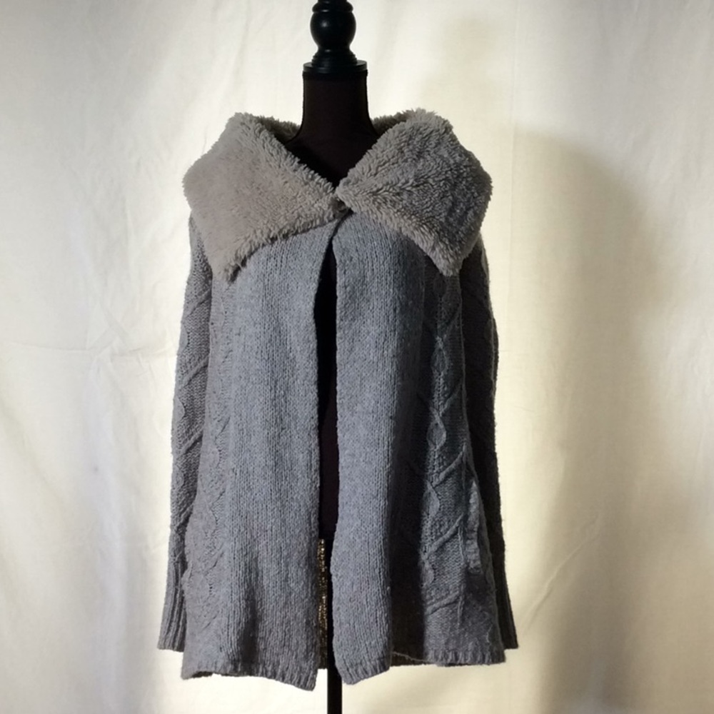 Anthropologie sleeping on snow Sweater